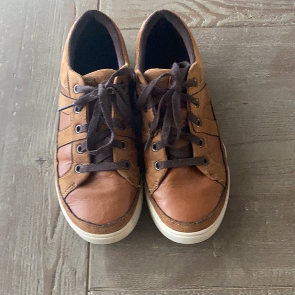 UGG shoes size 6 - Picture 4 of 6